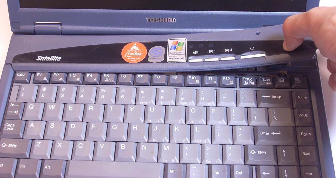 ремонт ноутбуков Тошиба в Мурманске